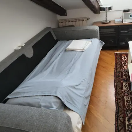 アパート Rive トリエステ